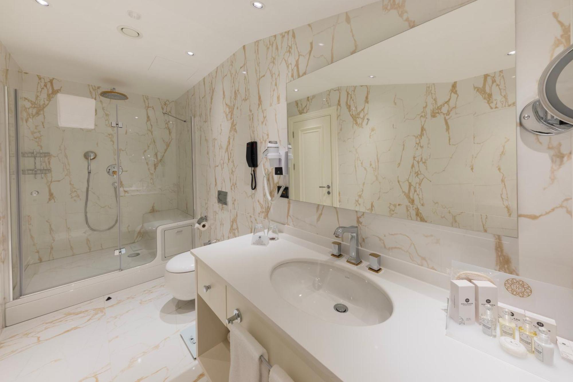 Hallmark Hotel & Spa Provincia di Istanbul Esterno foto
